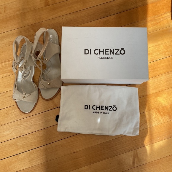 Di Chenzo - Suede tie up sandals - Picture 2 of 7